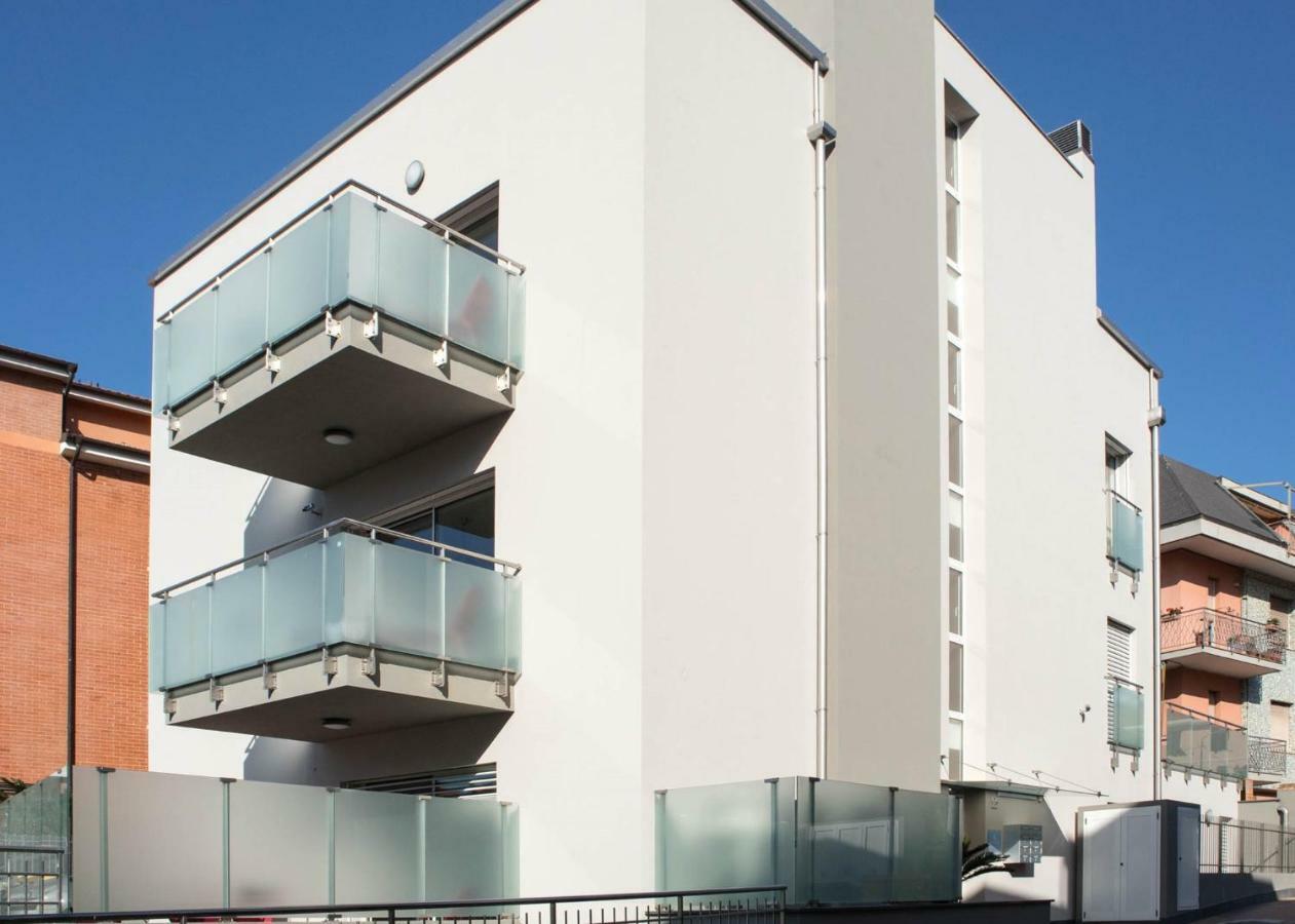 Апартаменты Attico Mutti Лоано Экстерьер фото